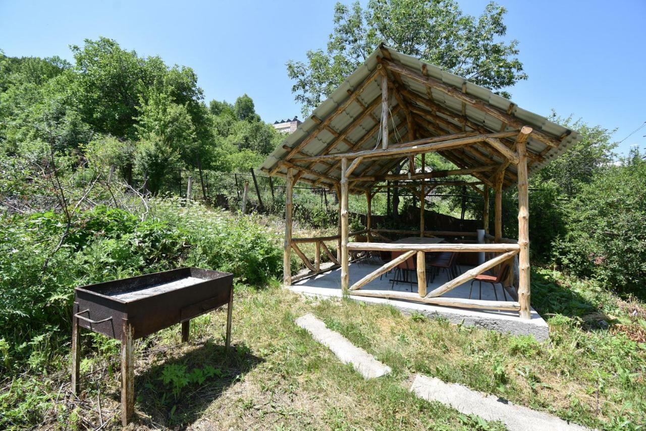 Guest House Arsan Tsaghkadzor Bagian luar foto