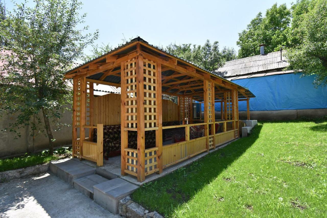 Guest House Arsan Tsaghkadzor Bagian luar foto