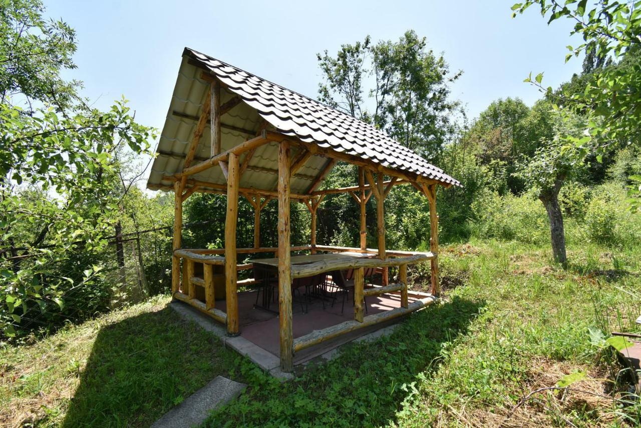 Guest House Arsan Tsaghkadzor Bagian luar foto