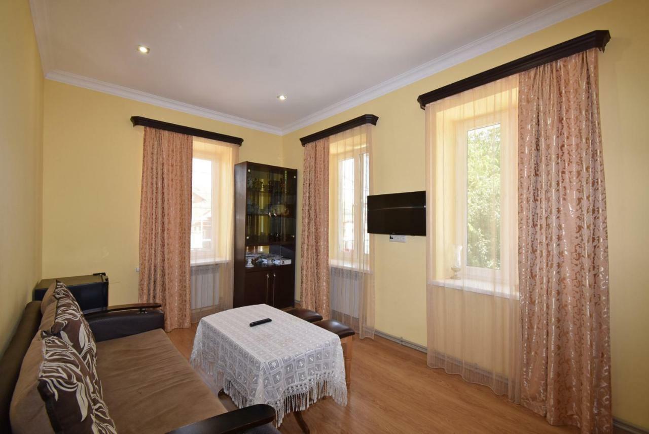 Guest House Arsan Tsaghkadzor Bagian luar foto