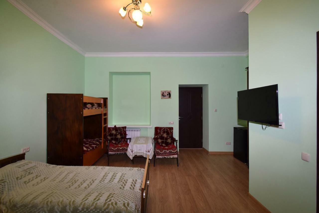 Guest House Arsan Tsaghkadzor Bagian luar foto